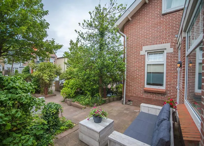 아파트 Bed & 023 *