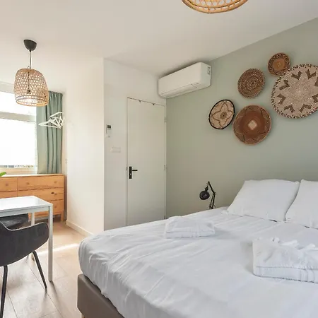 Bed & 023 Апартаменты Зандфорт