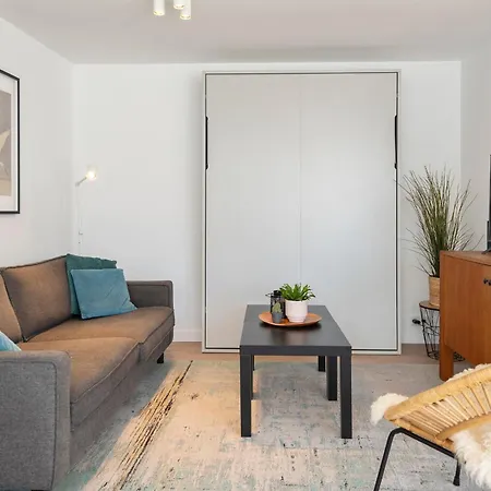 Апартаменты Bed & 023